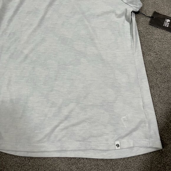 Mountain Hardwear: NWT Right On Active Shirt - Picture 4 of 7